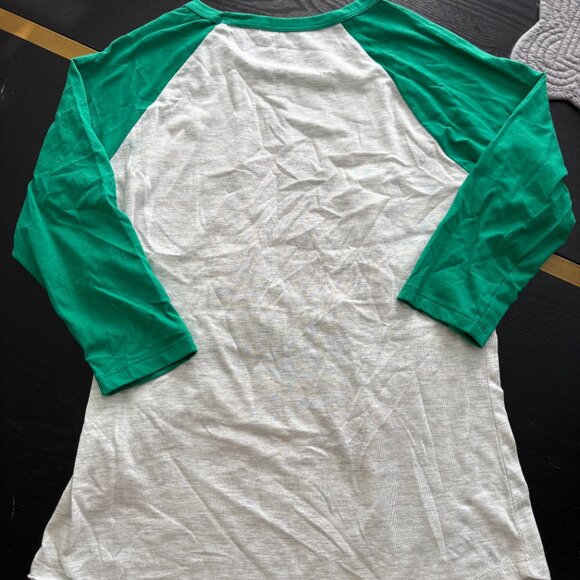 Disney Parks Christmas / Holiday Shirt with 3/4 Sleeves Size X-Small NWT - Picture 7 of 9